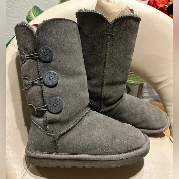 UGG Bailey Button Triplet II Black Mid-Calf Pull-On Boots Size US 8 - Picture 2 of 11